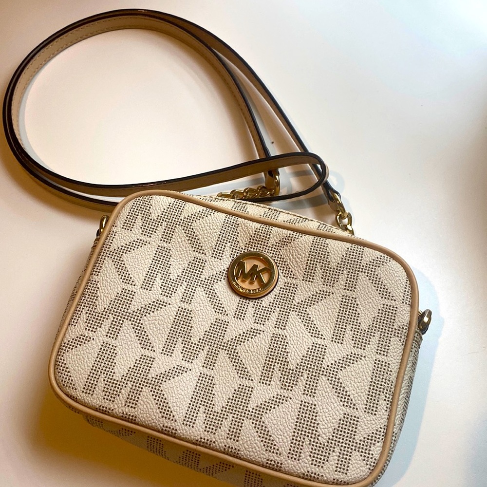 MK crossbody